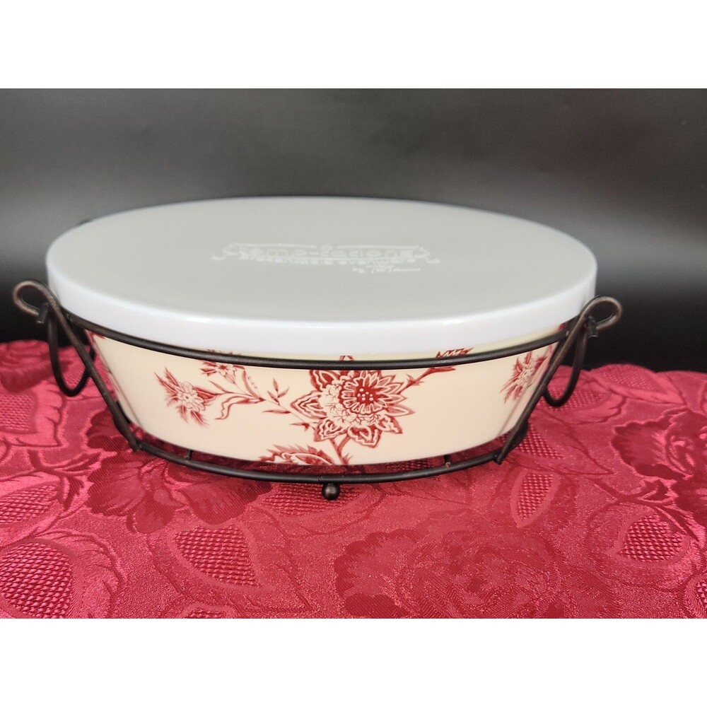 Temp-tations Baker 1.5 QT Toile Red Cream Oval Casserole Dish Lid Rack EUC Flora